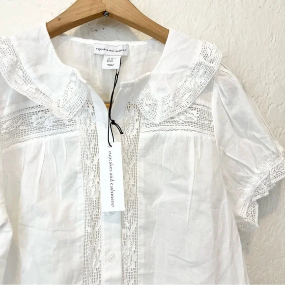 cupcakes & cashmere Top Blouse White Lace Trim Coquette Cottagecore XS Fairy - Picture 2 of 7
